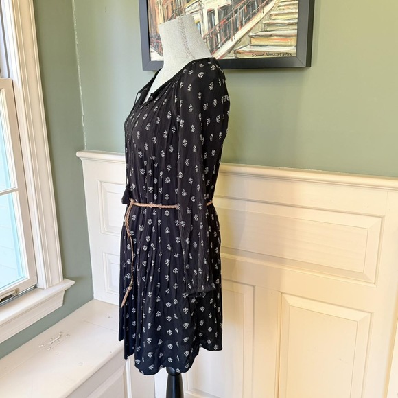 NWT Old Navy boho pheasant dress long sleeves blue floral print - Picture 4 of 7